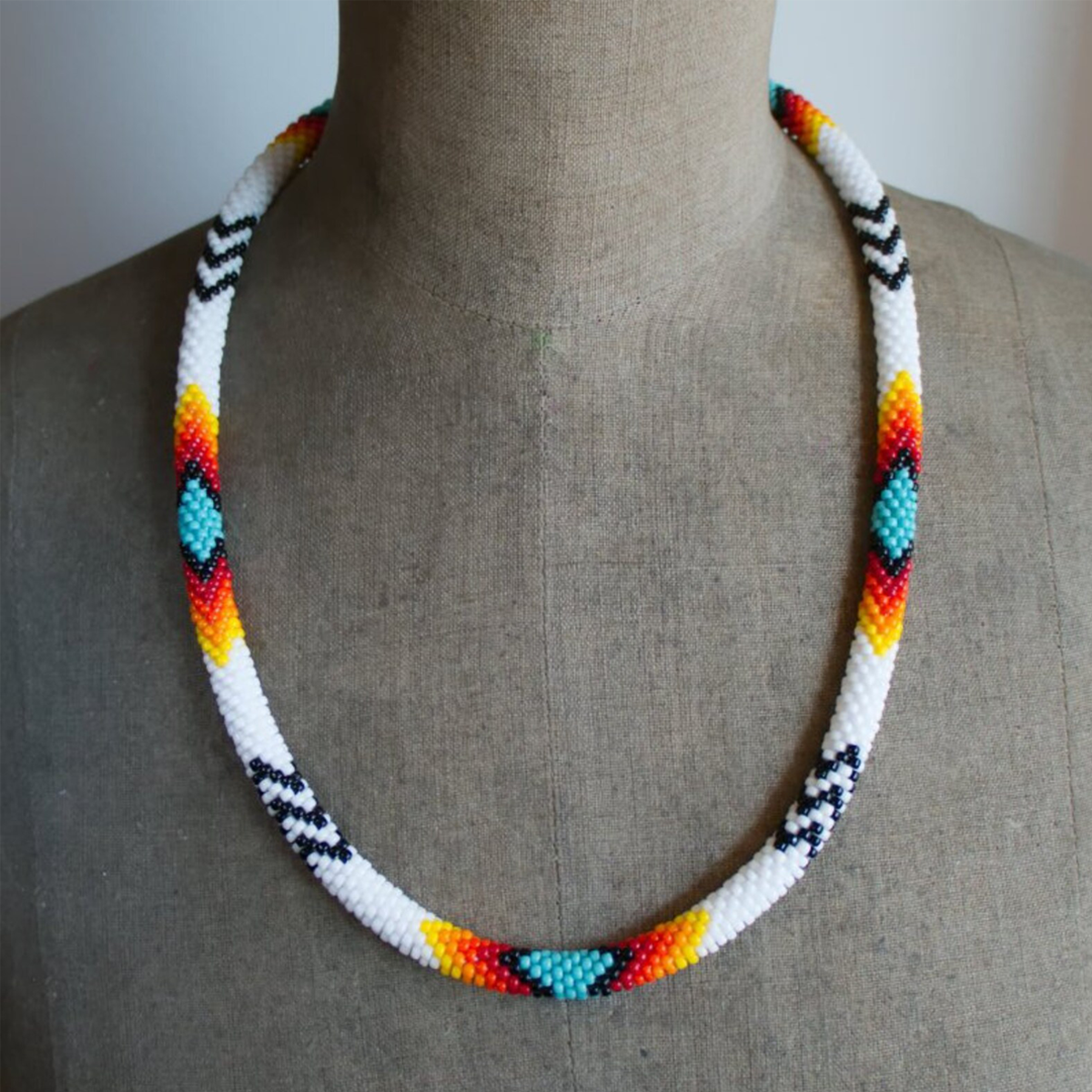 White Lightning Pattern Beaded Handmade Necklace For Women Native American Style