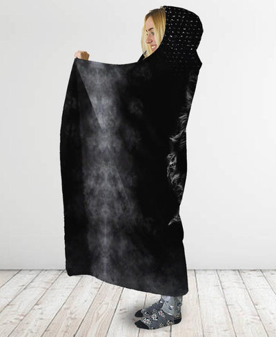 Black Wolf Hooded Blanket WCS